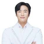유기웅