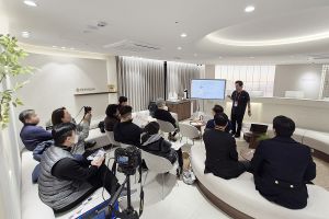 20260121 투명 아테로콜라겐을 이용한 잔주름과 흉터치료의 실제 - 스키니크의원 박태형 원장